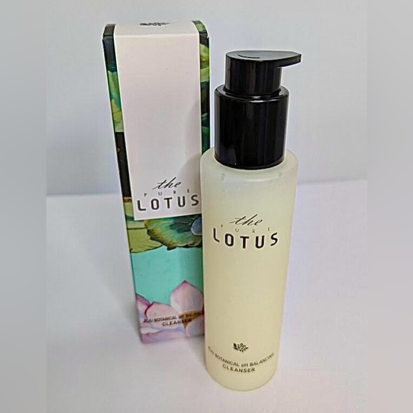 THE PURE LOTUS - NIB | Jeju Botanical Ph Balancing Facial Cleanser - 150mL - Picture 7 of 11